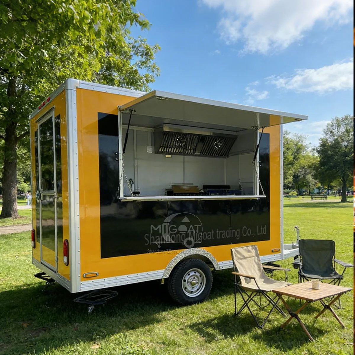 Commercial Kitchen Windows - 黄色と黒のフードトラック、移動式キッチン、サービングウィンドウ付き、業務用機器搭載、ケータリングバン（ビジネス用）