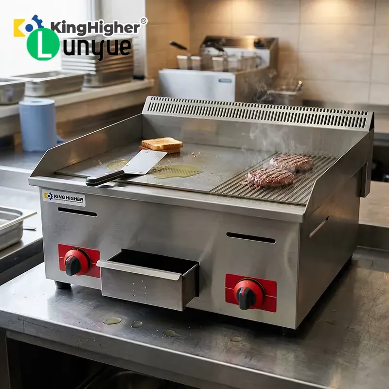 Commercial Kitchen Boiler - 業務用ガス式フライパン、フラットトップグリル、ステンレス製、カウンタートップ型、2口、火加減調整機能付き、レストランや厨房で使用する調理器具。