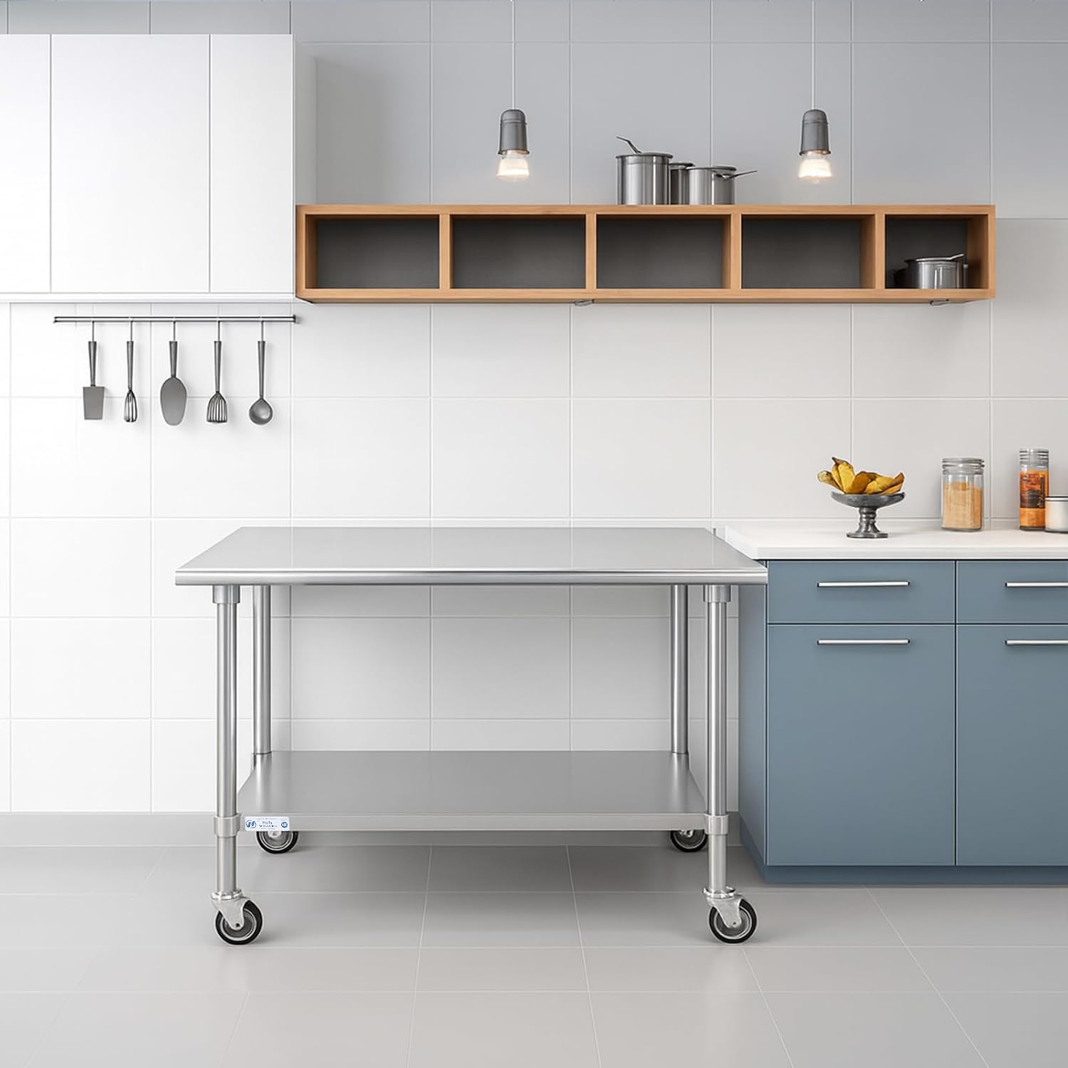 ステンレス製調理台 30x48インチ キャスター付き 業務用 - Commercial Kitchen Prep Table のレビューと価格